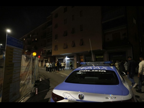 Uccise figlio e si suicidò, ragazzo voleva proteggere madre