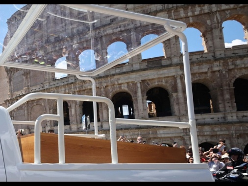 Ciciliano, in 400mila per l'ultimo saluto a Papa Francesco