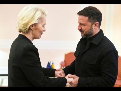 Von der Leyen a Zelensky, conta su di noi per una pace giusta