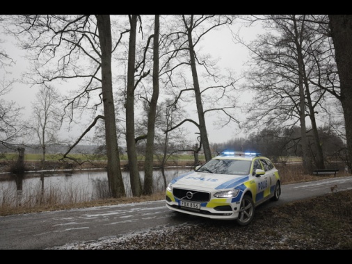 Sparatoria nel centro di Uppsala in Svezia, diversi feriti