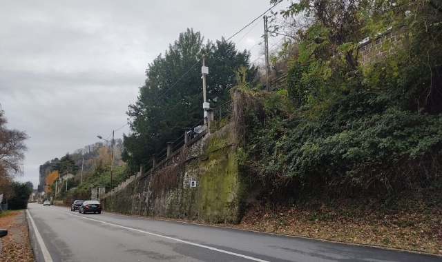 Il punto in cui è stato smantellato l’autovelox ad Arona