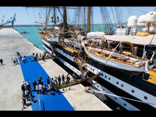 Oltre 20mila visitatori per l'Amerigo Vespucci a Porto Empedocle