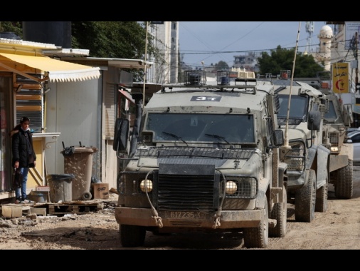 Media, Israele richiama decine di migliaia di riservisti