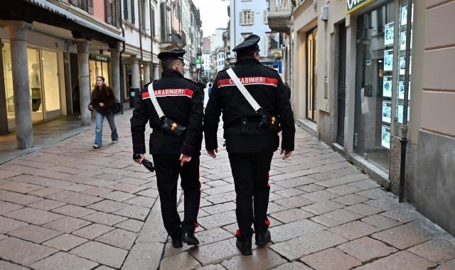 Truffa da mezzo milione, 18enne arrestato a Varese