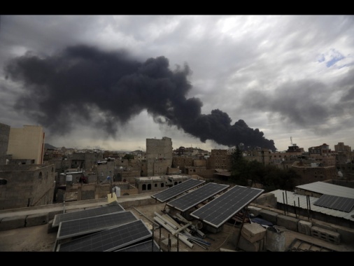 Trump, 'gli Houthi hanno capitolato, stop ai raid Usa in Yemen'