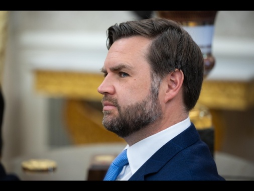 Vance, l'Iran puo' avere l'energia nucleare civile