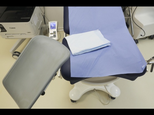 'Abusi seriali su ragazze', arrestato un falso ginecologo