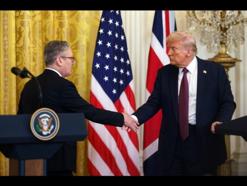 Gb, Starmer farà un annuncio su accordo dazi con Usa