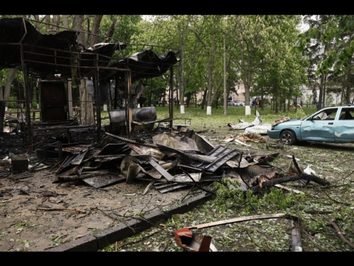 Telefonata Merz-Trump, 'Russia deve accettare cessate il fuoco'