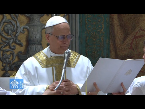 Papa, 'in molti contesti la fede è considerata una cosa assurda'