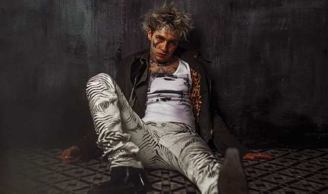 Chiello live: i suoi guizzi emotivi sono «Scarabocchi»