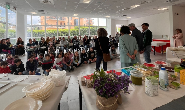Inaugurata la nuova mensa della Primaria Bosco