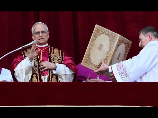 Papa, Chiesa risponda a nuova rivoluzione industriale e IA