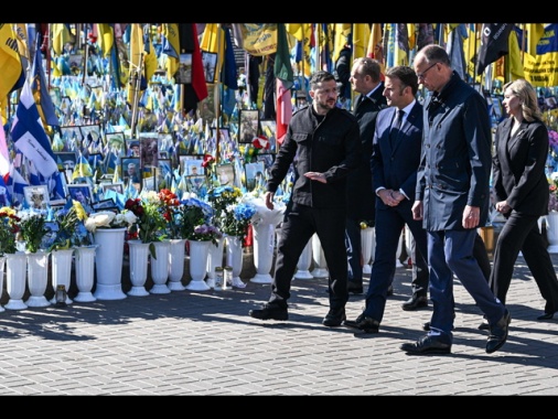 Zelensky, 'al lavoro per garanzie di sicurezza affidabili'