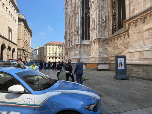 Emanuele De Maria suicida dal Duomo di Milano