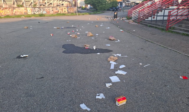 Alba di rifiuti, rabbia a Masnago