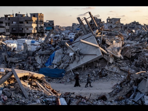 Media, 'raid israeliano nel nord di Gaza, 15 morti'