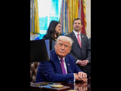 Trump, mi aspetto pure Putin a Istanbul, valuto di andarci