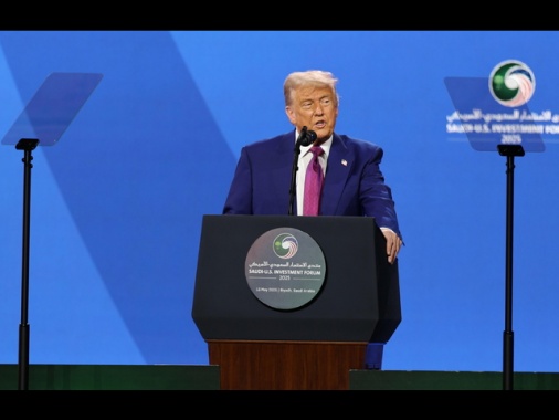 Trump, tutti dobbiamo sperare nel nuovo governo siriano