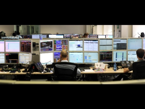 Lo spread tra Btp e Bund scende ancora, in avvio a 100,8 punti