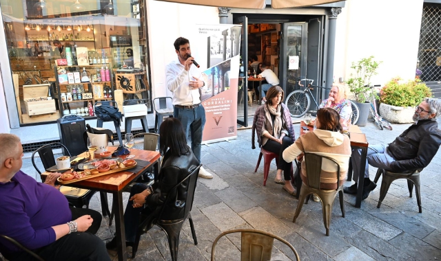 La presentazione del libro a Varese (foto Angelo Puricelli/BLITZ)