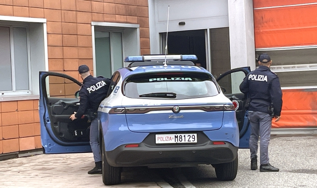 Varese, aggredisce infermiera e guardia giurata: manette