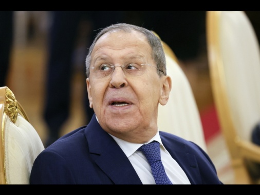 Lavrov, 'Zelensky penoso per richiesta incontro con Putin'