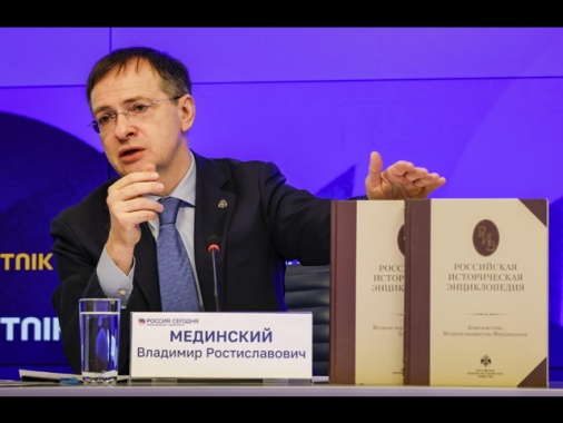 Media, delegazione russa si reca alla sede dei negoziati