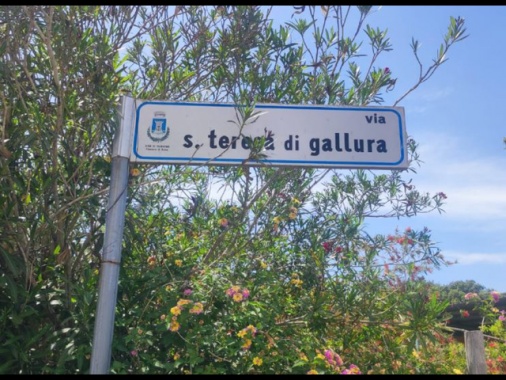 Uccisa a Fregene: nuora cercò sul web come togliere sangue