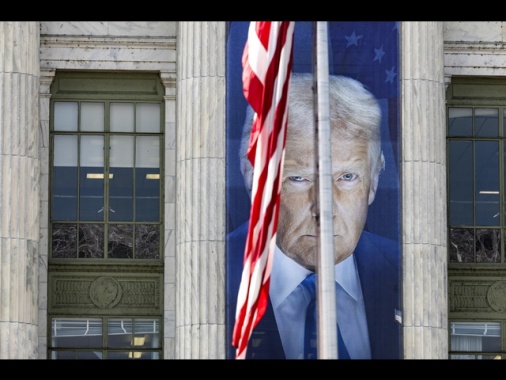 Trump insiste, la Corte Suprema non mi fa fare il mio lavoro