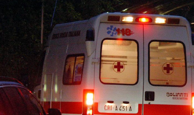 Sono intervenute tre ambulanza e l’elisoccorso  (foto Achivio)