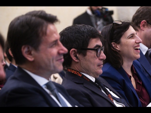 Pd-M5s-Avs, Meloni lavori per ingresso parlamentari a Gaza