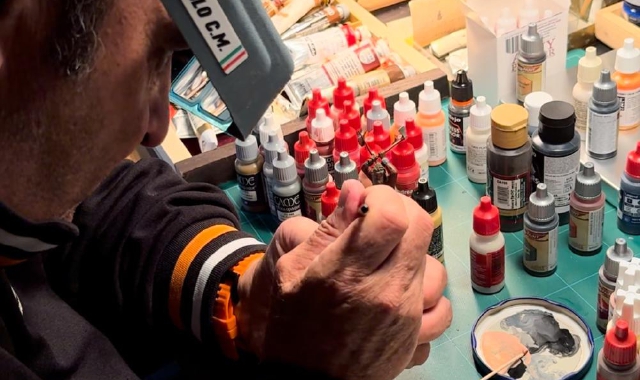 Alcune delle centinaia di soldatini creati  da Carlo Maria Tiepolo sono state esposte a eventi internazionali del settore come il World Model Expo alla Reggia di Versailles. Si è specializzato nell’Ussaro napoleonico