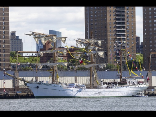 Nave messicana, 'il timone ha smesso di funzionare'