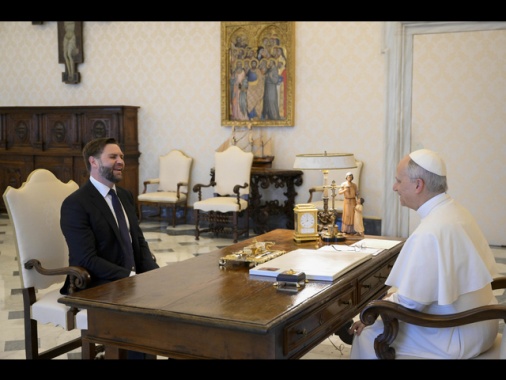 Papa-Vance, conflitti e diritti umanitari tra temi