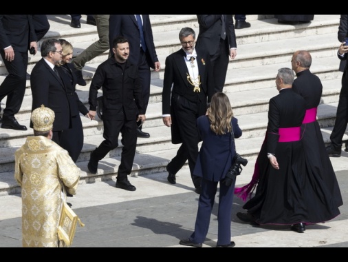 Zelensky, pronto a studiare l'offerta russa su memorandum