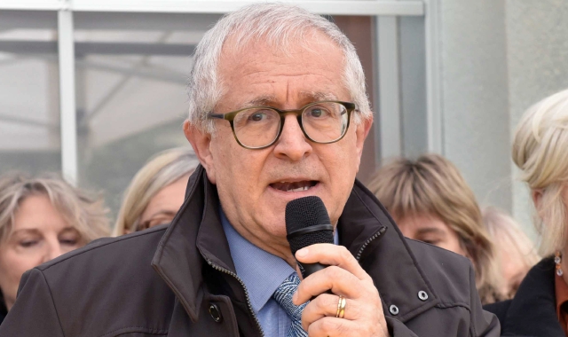 «Micale, non lasciare l’Asst Sette Laghi»