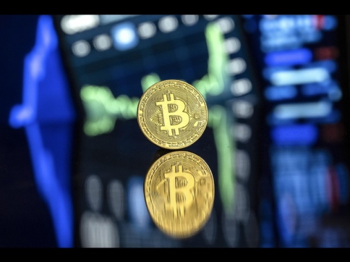 Il Bitcoin corre, nuovo record oltre 110.000 dollari