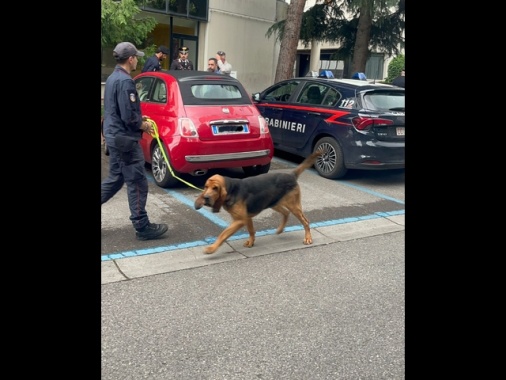 Pm 'Denisa rapita da connazionali, perquisita madre