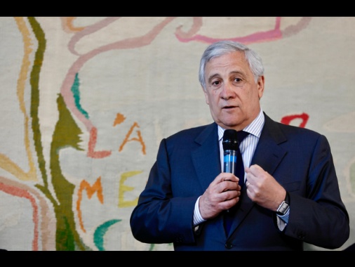 Tajani, 'vicino a Israele, antisemitismo va fermato'