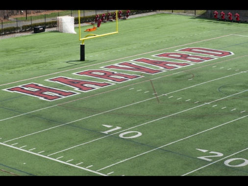 Trump impedisce a Harvard iscrizione di studenti stranieri