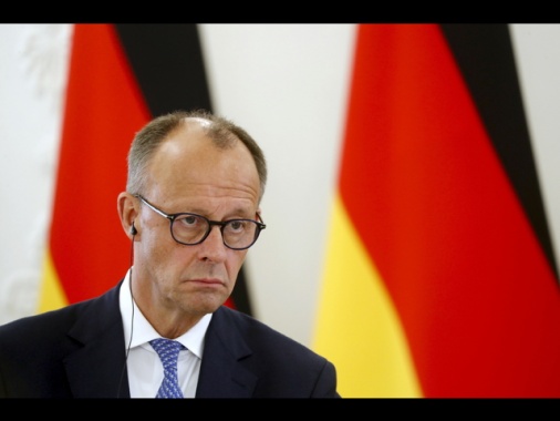 Merz esorta Xi, sostenga gli sforzi per la tregua a Kiev