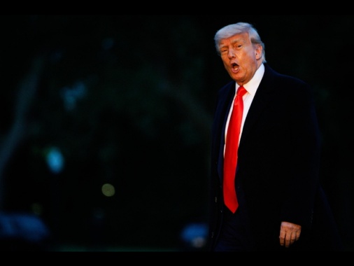 Trump minaccia dazi al 50% dal primo giugno all'Ue