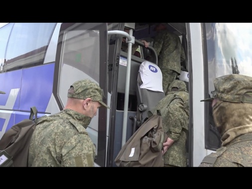 Mosca, avvenuto secondo scambio prigionieri, 307 per parte