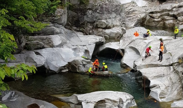I soccorsi alle Marmitte dei Gianti, a Crodo (foto vigili del fuoco)
