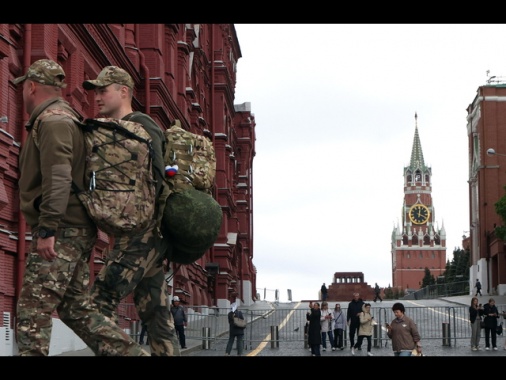 Mosca, 'pericoloso levare i limiti di gittata alle armi a Kiev'