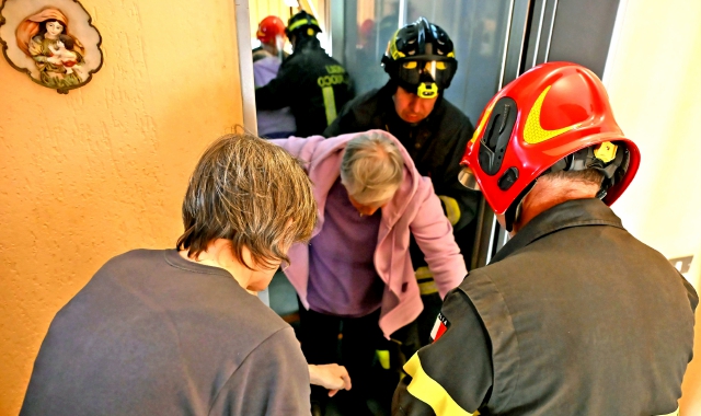 L’intervento dei vigili del fuoco del 15 maggio (foto Blitz)