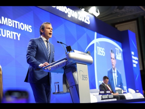 Hegseth, 'Cina si prepara a usare la forza militare in Asia'