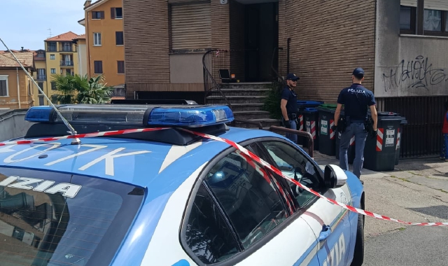 L’intervento dei poliziotti in via Sant’Imerio