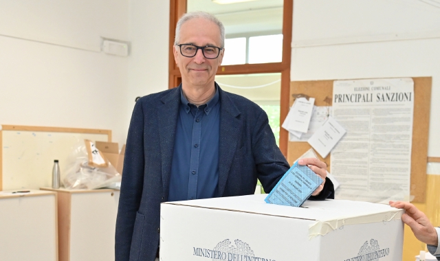 Augusto Airoldi al voto al primo turno (foto Domenico Ghiotto/BLITZ)
